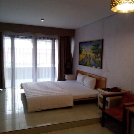Hôtel Khach San Thuong Mai à Yen Thinh Extérieur photo