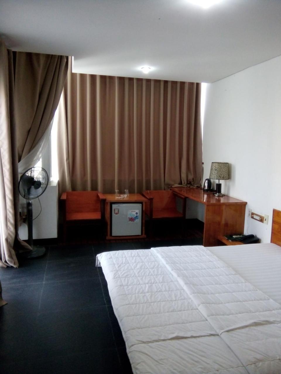 Hôtel Khach San Thuong Mai à Yen Thinh Extérieur photo